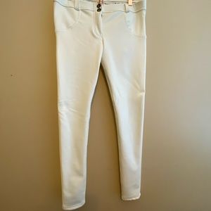 Best Yoga StoreVegan white leather pants